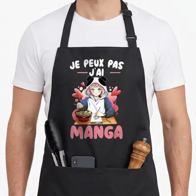 Tablier de cuisine noir avec une fille en capuche panda mangeant des nouilles et dessinant un manga entourée de cœurs roses.