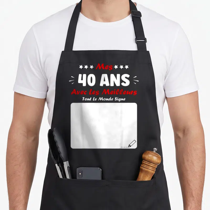 Tablier de cuisine noir avec inscription Mes 40 ans avec les meilleurs et zone blanche pour signatures au crayon.