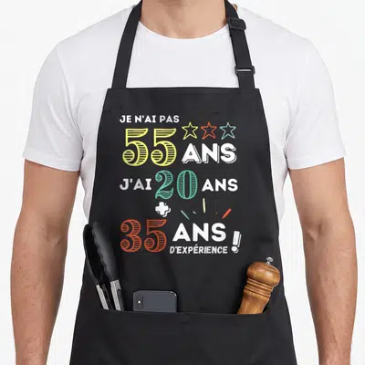 Tablier de cuisine noir avec inscription 55 ans j'ai 20 ans plus 35 ans d'expérience en typographie colorée et étoiles.