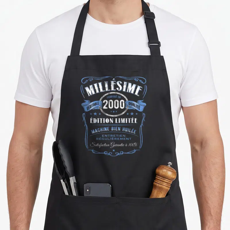 Tablier de cuisine noir avec motif vintage bleu et blanc Millésime 2000 Machine bien huilée Satisfaction à 100%