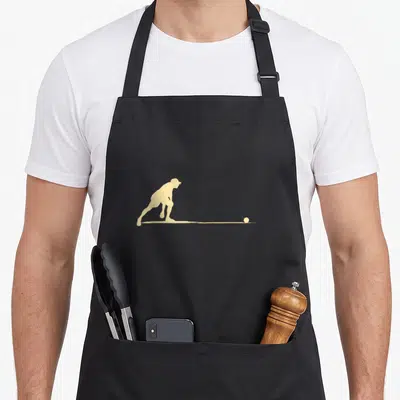 Tablier de cuisine noir avec silhouette jaune d'un homme en train de lancer une boule de pétanque.