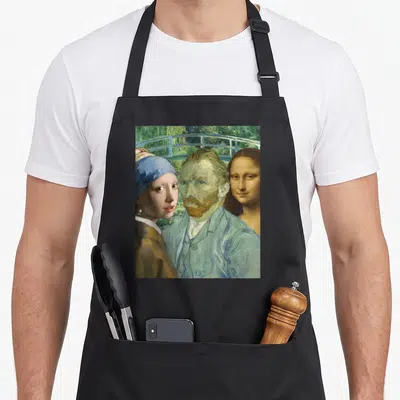 Tablier de cuisine noir avec un collage de Van Gogh, Mona Lisa et une femme au chapeau bleu devant un pont vert.
