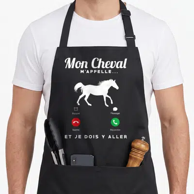 Tablier de cuisine noir avec silhouette de cheval blanc et boutons d'appel téléphonique Rejeter et Répondre imprimés en bas.