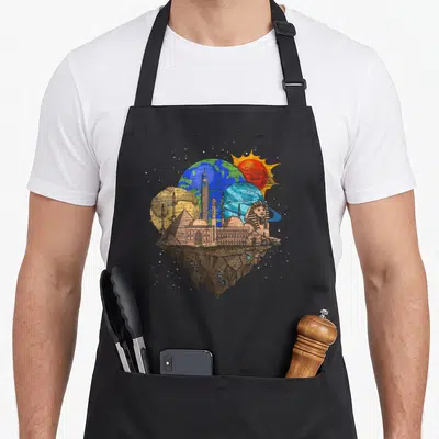 Tablier de cuisine noir avec pyramides, sphinx et planètes du système solaire flottant dans l'univers.