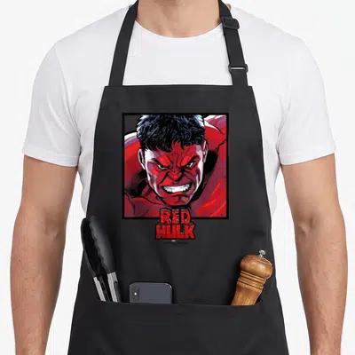 Tablier de cuisine noir avec le visage du Red Hulk et le texte Red Hulk Captain America Brave New World imprimé en couleur.