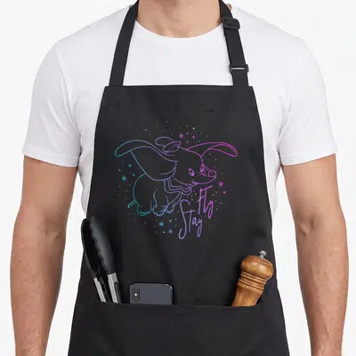 Tablier de cuisine noir avec éléphant volant en line art gradient bleu et rose et texte Stay Fly