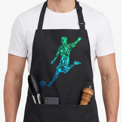 Tablier de cuisine noir avec une silhouette de joueur de football composée d'icônes sportives en dégradé de vert à bleu cyan.