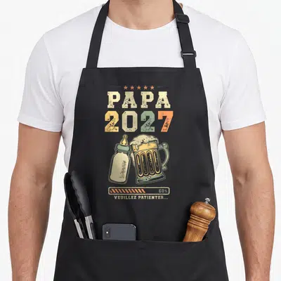 Tablier de cuisine noir avec illustration vintage Papa 2027 biberon et bière Veuillez patienter