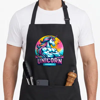 Tablier de cuisine noir avec une illustration de licorne musclée et le texte UNICORN SECURITY en lettres roses.