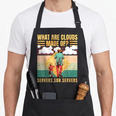 Tablier de cuisine noir avec illustration retro d'un père et fils sous des nuages et texte What Are Clouds Made Of Servers Son Servers.