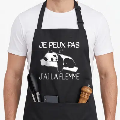 Tablier de cuisine noir avec un panda dormant et le texte Je peux pas j'ai la flemme
