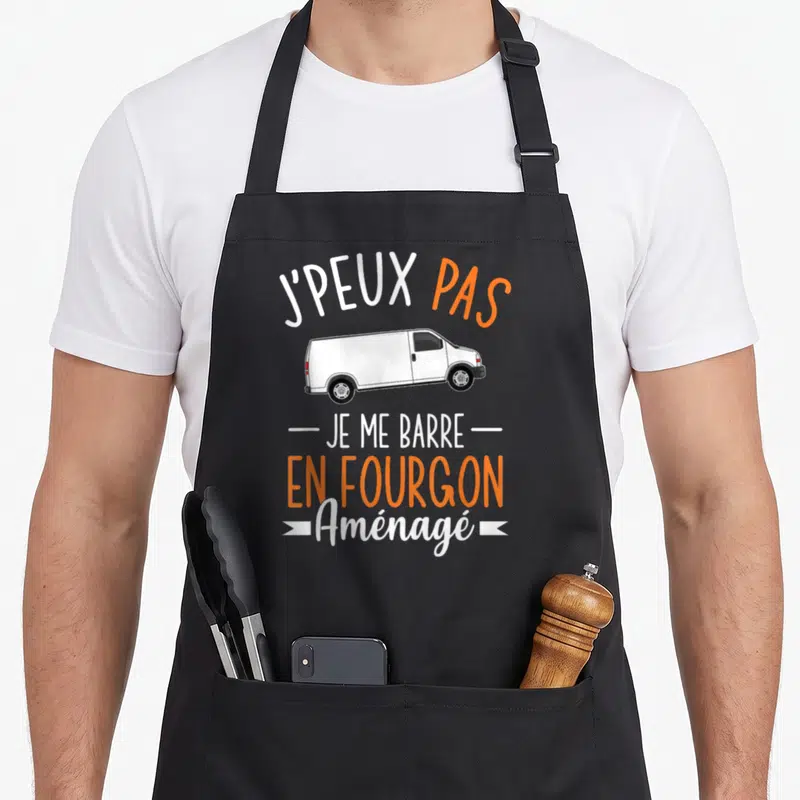 Tablier de cuisine noir avec illustration de fourgon aménagé blanc et texte j'peux pas je me barre en fourgon aménagé