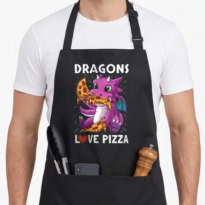 Tablier de cuisine noir avec un dragon violet mangeant une pizza et le texte Love Pizza imprimé en blanc.