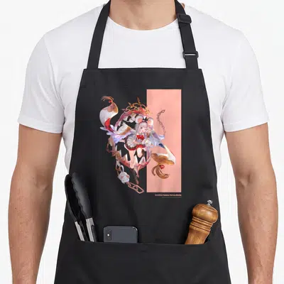 Tablier de cuisine noir avec une illustration colorée de la personaje Vikala aux chaînes dorées et oreilles de souris.