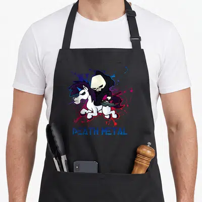 Tablier de cuisine noir avec une illustration de la Faucheuse monté sur une licorne blanche au crâne déguisé.