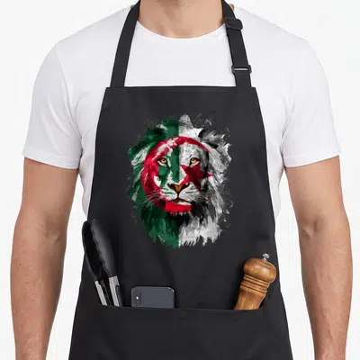 Tablier de cuisine noir avec tête de lion aux couleurs du drapeau Algérie en style peinture vintage.