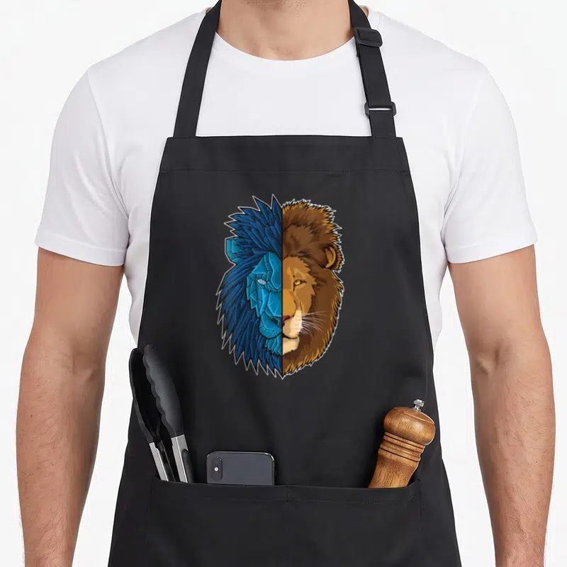 Tablier de cuisine noir avec tête de lion divisée en géométrie bleue et fourrure naturelle brown