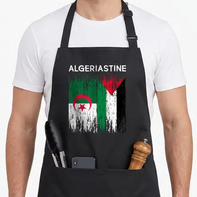 Tablier de cuisine noir avec le texte Algeriastine et des drapeaux Algérie et Palestine fusionnés en style délavé.