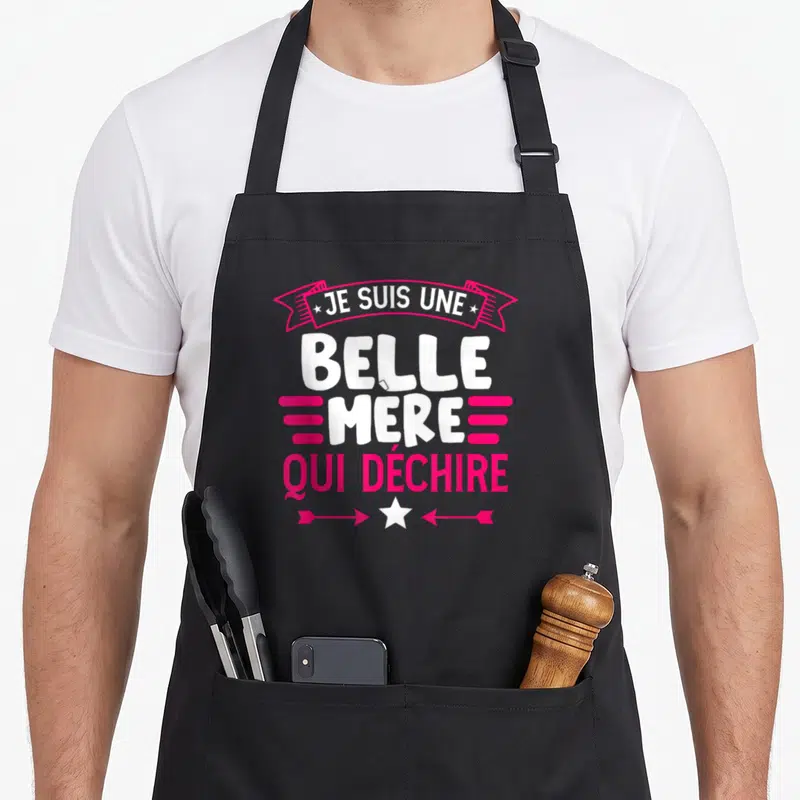 Tablier de cuisine noir avec inscription Je Suis Une Belle Mère Qui Déchire en rose et blanc, orné d'une bannière et d'une étoile.