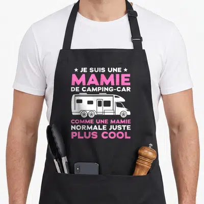 Tablier de cuisine noir avec illustration de camping-car et texte Je suis une mamie de camping-car comme une mamie normale juste plus cool