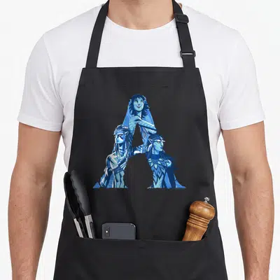 Tablier de cuisine noir avec illustration stylisée des personnages Jake Neytiri et Kiri formant une lettre A bleue.