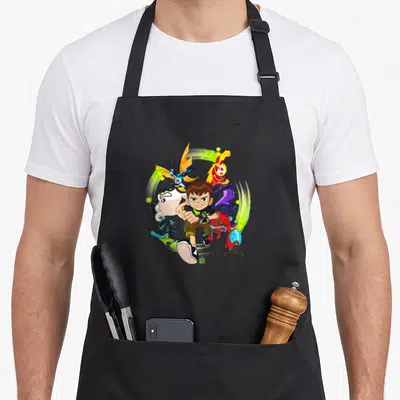 Tablier de cuisine noir avec illustration colorée de Ben Tennyson et ses formes alien en action dynamique.
