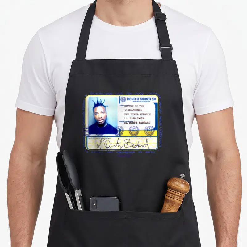 Tablier de cuisine noir avec une illustration d'identifiant de zoo représentant Ol Dirty Bastard et le titre de son album.