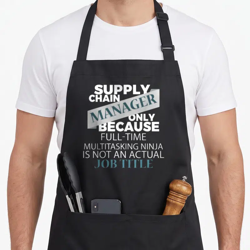 Tablier de cuisine noir avec inscription blanche et bleue concernant le management de la chaîne d'approvisionnement.