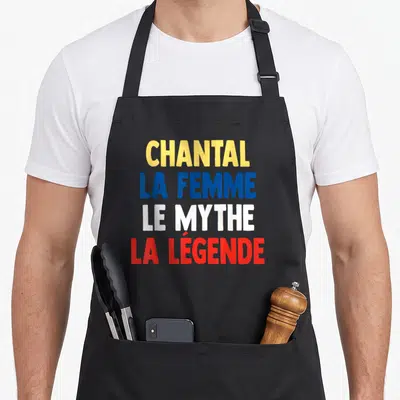 Tablier de cuisine noir avec inscription Chantal la femme le mythe la légende en couleurs vives.