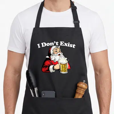 Tablier de cuisine noir avec un Père Noël tenant une grande bière et le texte « I Don't Exist » au-dessus.