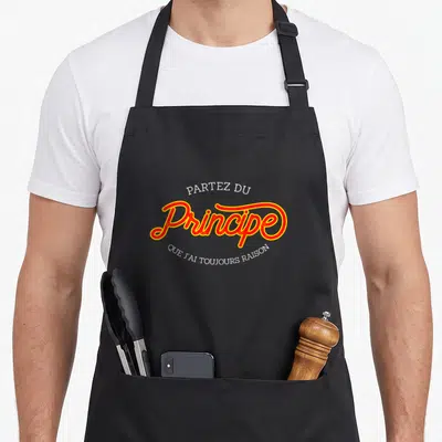 Tablier de cuisine noir avec une inscription rouge et blanchePartez du principe que j'ai toujours raison