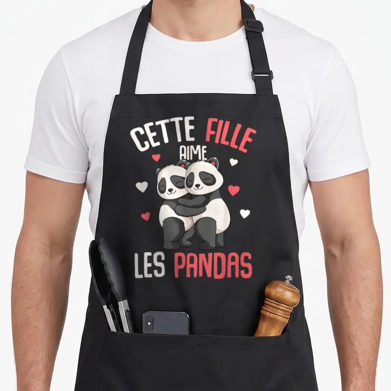 Tablier de cuisine noir avec deux pandas s'enlaçant et le texte Cette Fille Aime Les Pandas entouré de cœurs.
