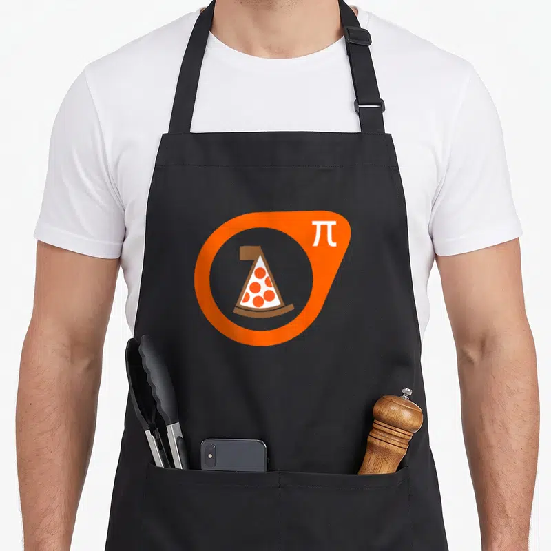 Tablier de cuisine noir avec logo orange Pi et tranche de pizza pepperoni au centre