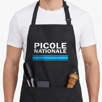 Tablier de cuisine noir avec inscription Picole Nationale et bandes bleues horizontales imitant un insigne.