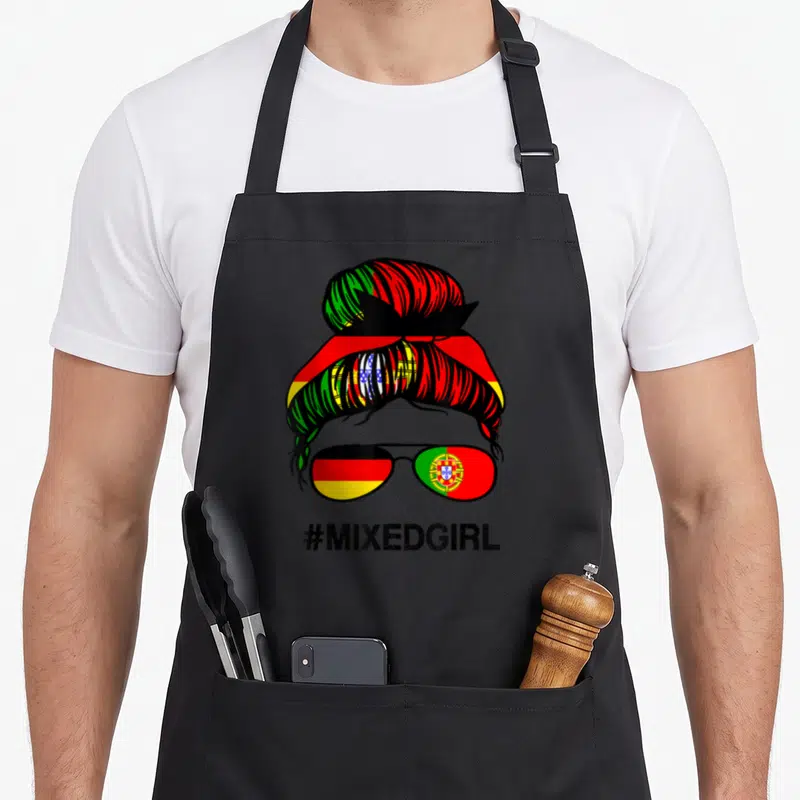 Tablier de cuisine noir avec illustration cheveux chignon drapeaux Allemagne Portugal lunettes soleil hashtag MIXEDGIRL