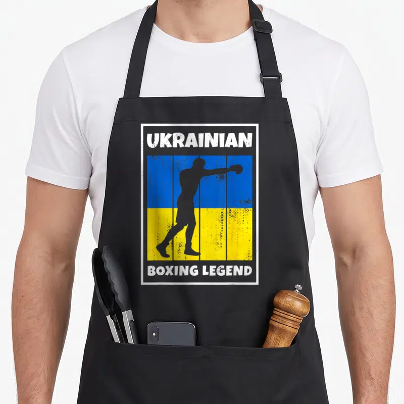 Tablier de cuisine noir avec silhouette boxeur sur drapeau ukrainien bleu et jaune et texte blanc Ukrainian Boxing Legend