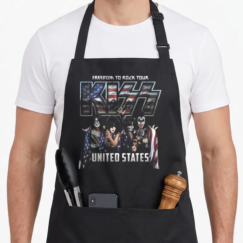 Tablier de cuisine noir avec logo KISS, Freedom to Rock Tour et United States en lettres métalliques.