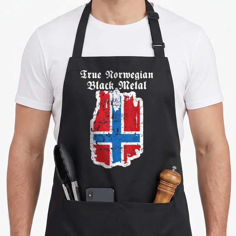 Tablier de cuisine noir avec True Norwegian Black Metal et drapeau norvégien rouge blanc bleu dégradé.