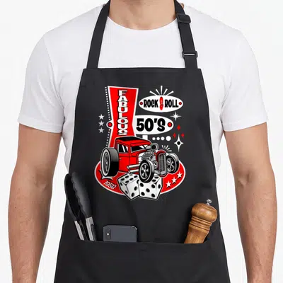 Tablier de cuisine noir avec illustration hot rod rouge, dés et textes Fabulous 50's Rock N Roll