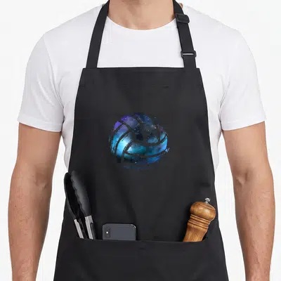 Tablier de cuisine noir avec un ballon de volley-ball aux teintes galactiques bleues et violettes.