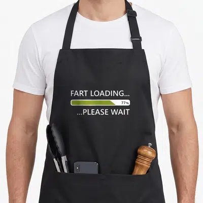 Tablier de cuisine noir avec texte blanc FART LOADING et barre de chargement verte indiquant 77 pour cent.