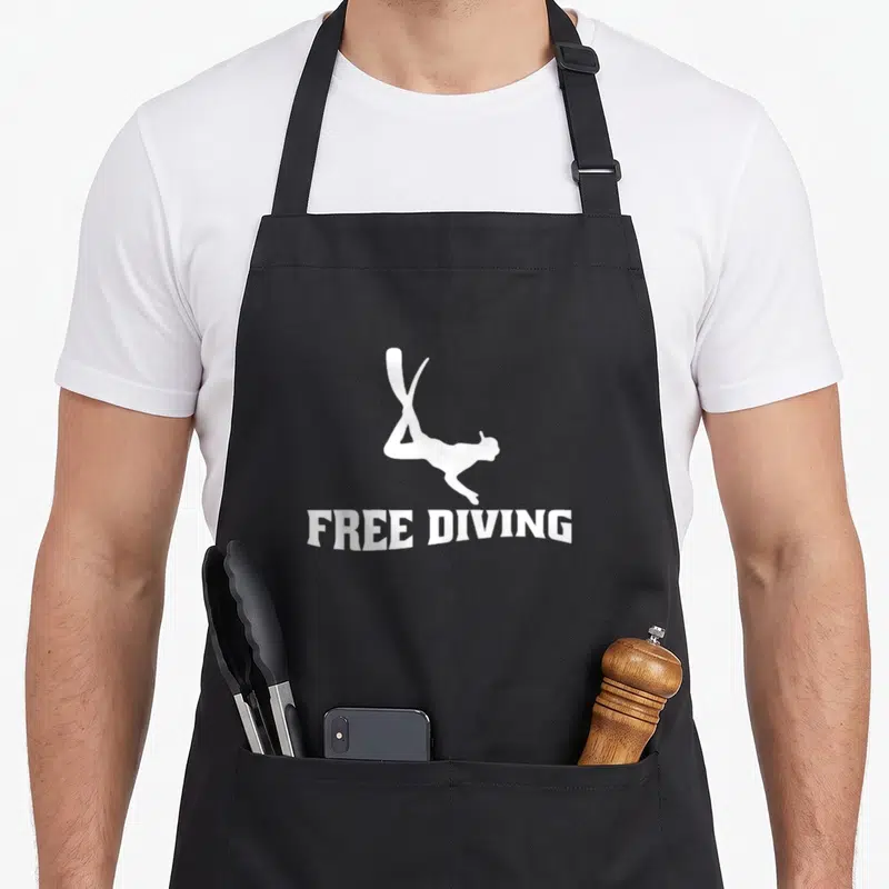 Tablier de cuisine noir avec silhouette blanche de plongeur et inscription FREE DIVING