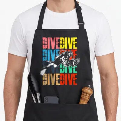 Tablier de cuisine noir avec illustration de plongeur et texte DIVE coloré en arrière-plan.