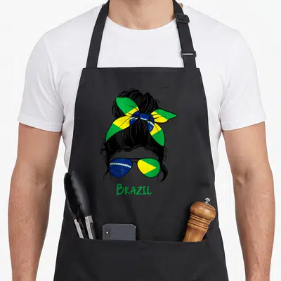 Tablier de cuisine noir avec illustration femme bandana drapeau Brésil lunettes soleil et texte Brazil vert