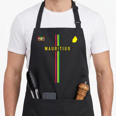 Tablier de cuisine noir avec drapeau Mauritius, armoiries et silhouette carte jaune de l'île en haut à droite.