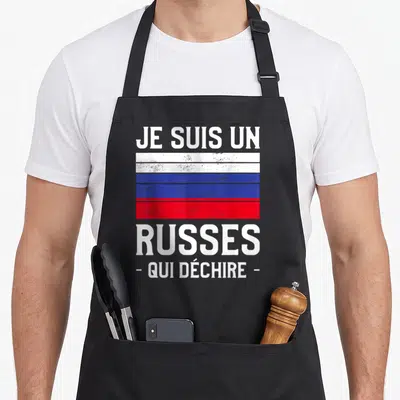 Tablier de cuisine noir avec inscription Je Suis Un Russes et bandes blanches bleues rouges style drapeau usé.