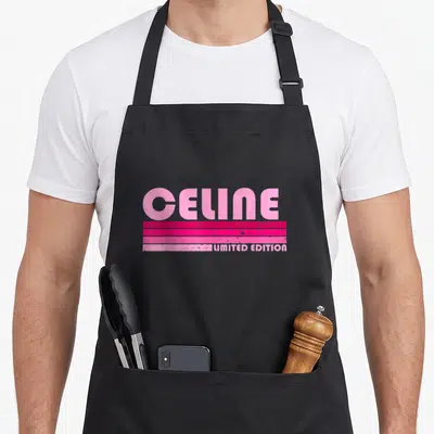 Tablier de cuisine noir avec inscription Celine Limited Edition en rose rétro années 80