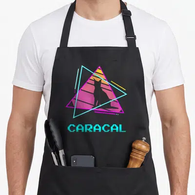 Tablier de cuisine noir avec silhouette de caracal et motifs géométriques colorés dans un style rétro.